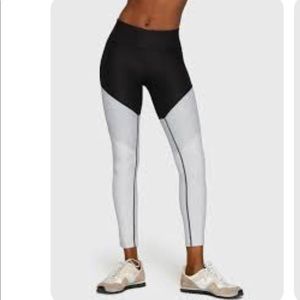 Outdoor voices leggings
